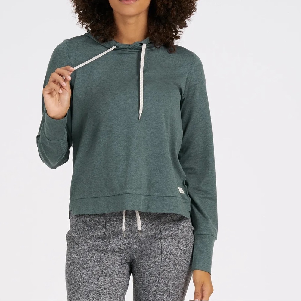 Vuori Halo Essential Hoodie - Kelp